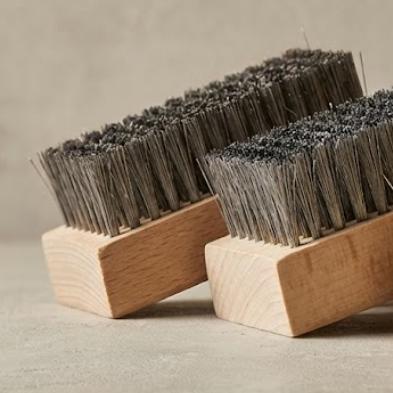 Heavy-Duty Steel Wire Brush thumbnail 3